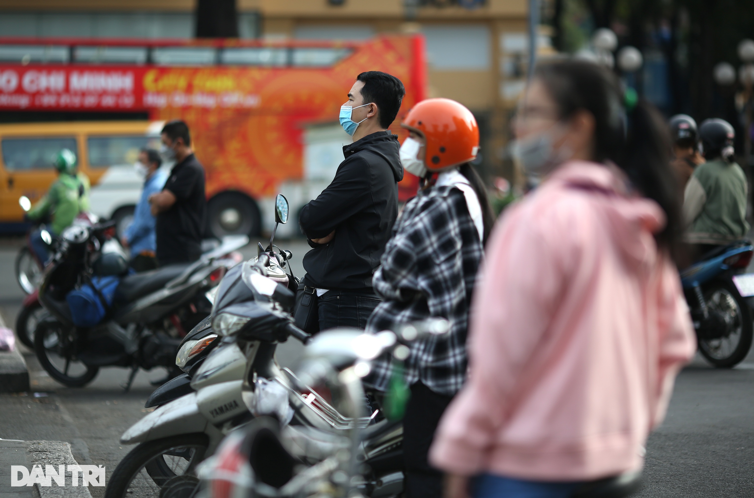 Giao thông TPHCM ùn ứ cục bộ sáng đầu tuần sau kỳ nghỉ Tết - 13 Giao thông TPHCM ùn ứ cục bộ sáng đầu tuần sau kỳ nghỉ Tết - 13