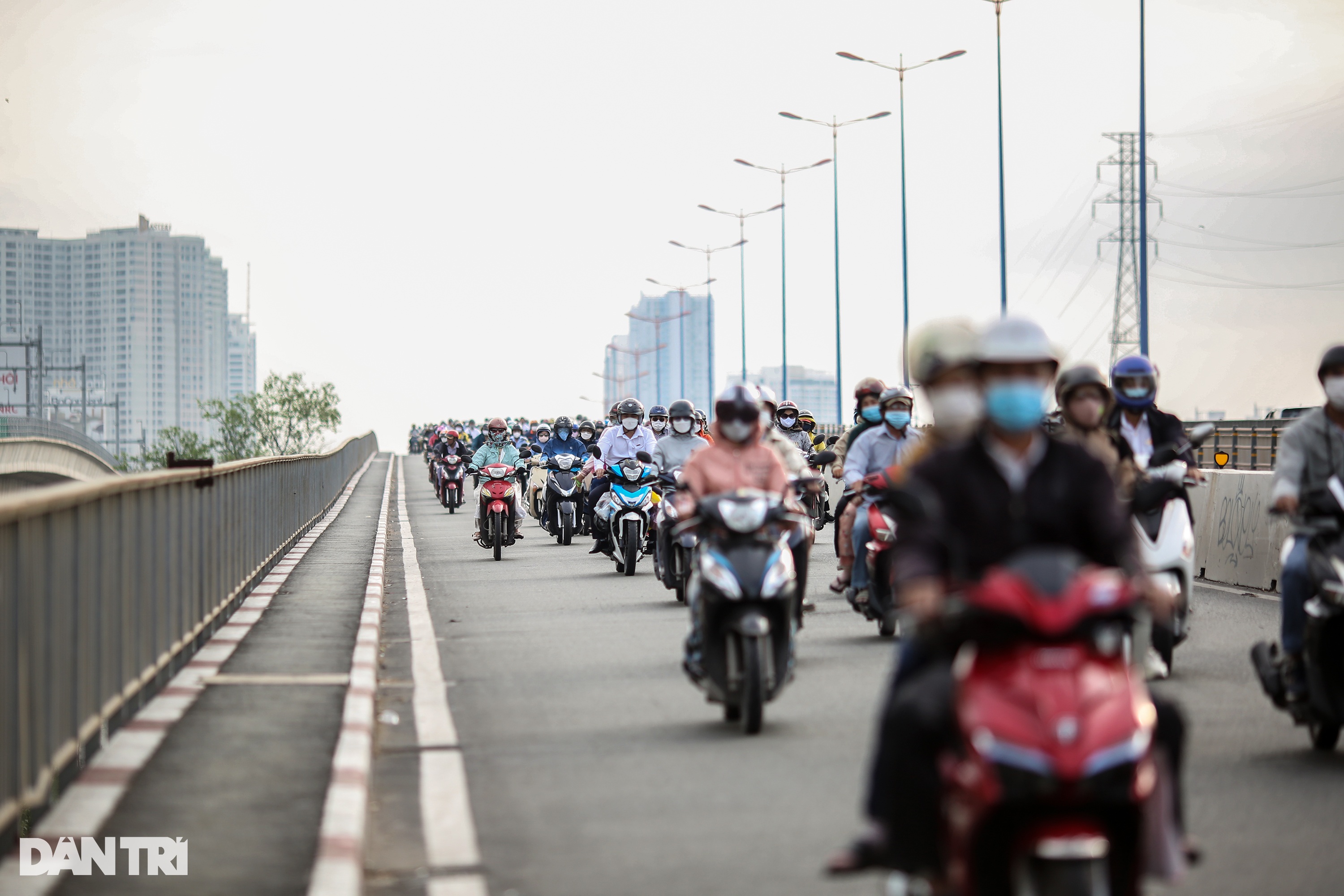 Giao thông TPHCM ùn ứ cục bộ sáng đầu tuần sau kỳ nghỉ Tết - 6 Giao thông TPHCM ùn ứ cục bộ sáng đầu tuần sau kỳ nghỉ Tết - 6