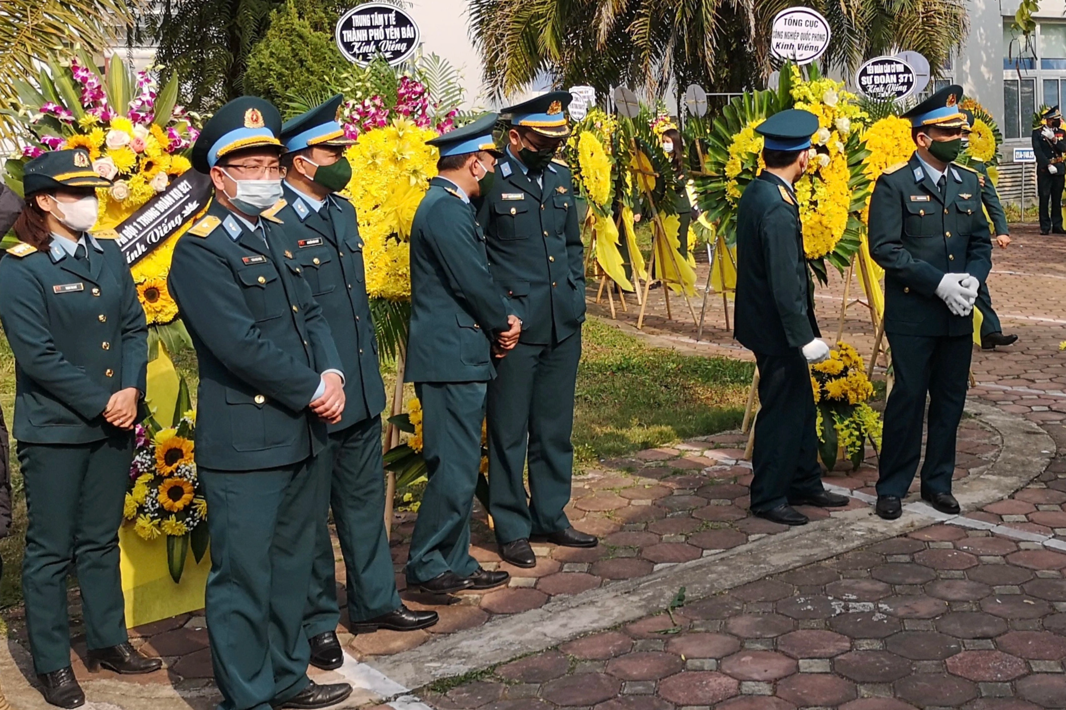 Tổ chức lễ tang phi công Trần Ngọc Duy theo nghi thức quân đội - 3