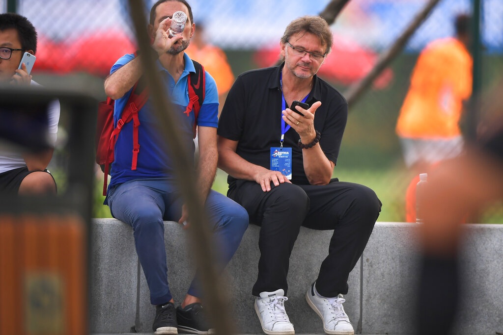 Troussier: Phù thủy thế giới thứ ba và khát vọng đưa Việt Nam dự World Cup - 18 Troussier: Phù thủy thế giới thứ ba và khát vọng đưa Việt Nam dự World Cup - 18