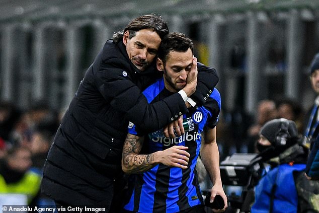 Lautaro Martinez rực sáng giúp Inter hạ gục đại kình địch AC Milan - 3