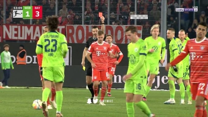 Kimmich nhận thẻ đỏ, Bayern Munich vẫn thắng đậm Wolfsburg - 3