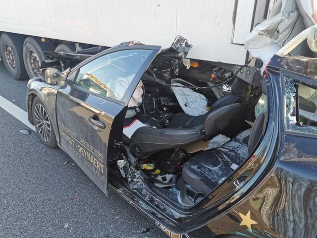 Hoa hậu Bỉ bị thương nặng phần mặt sau tai nạn giao thông nghiêm trọng - 4