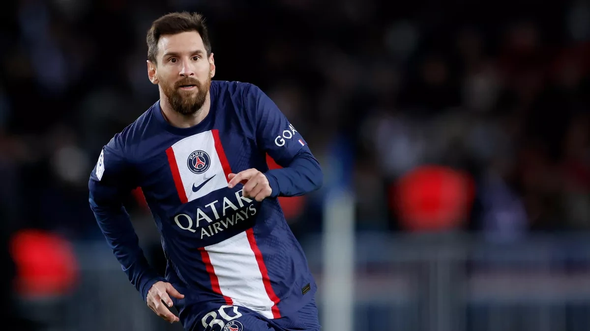 PSG bất ngờ nhận cú sốc từ Messi trước thời khắc quan trọng - 1