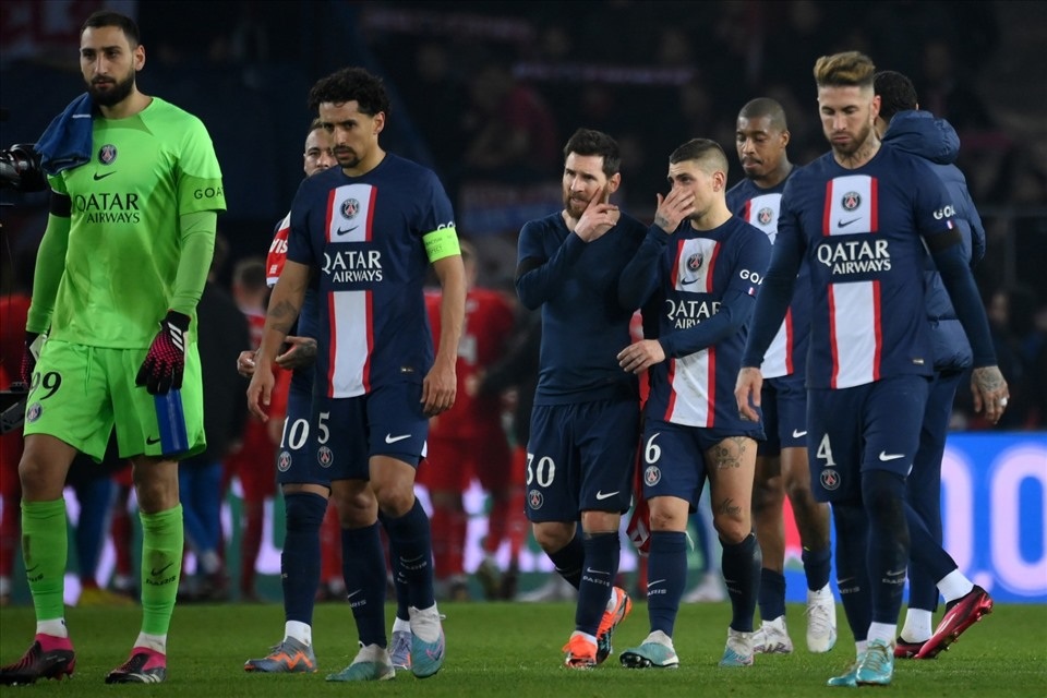 Messi nổi nóng với đồng đội ở PSG - 2
