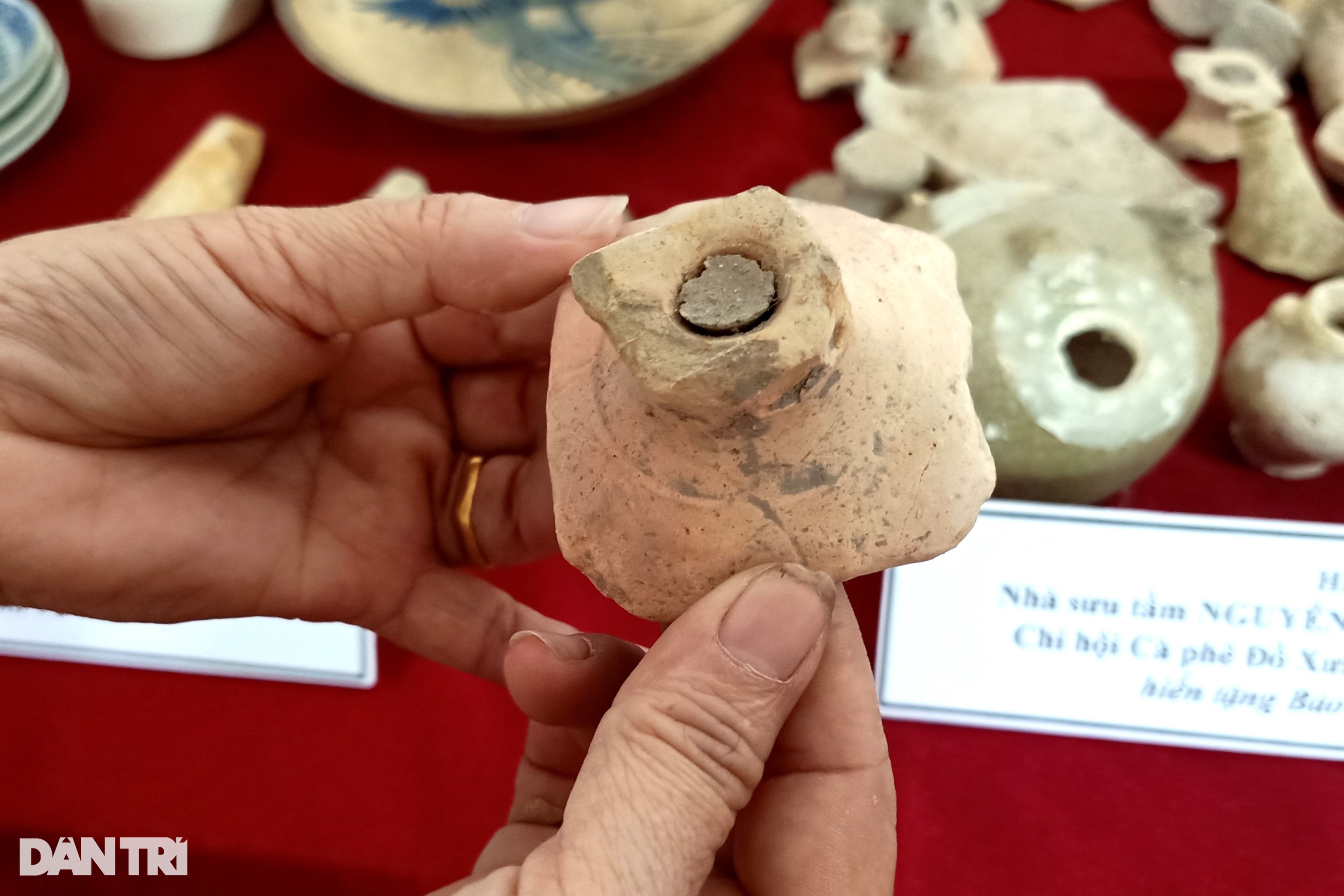 Hàng trăm hiện vật Nam Bộ xưa lần đầu tiên tề tựu ở Cà Mau - 7