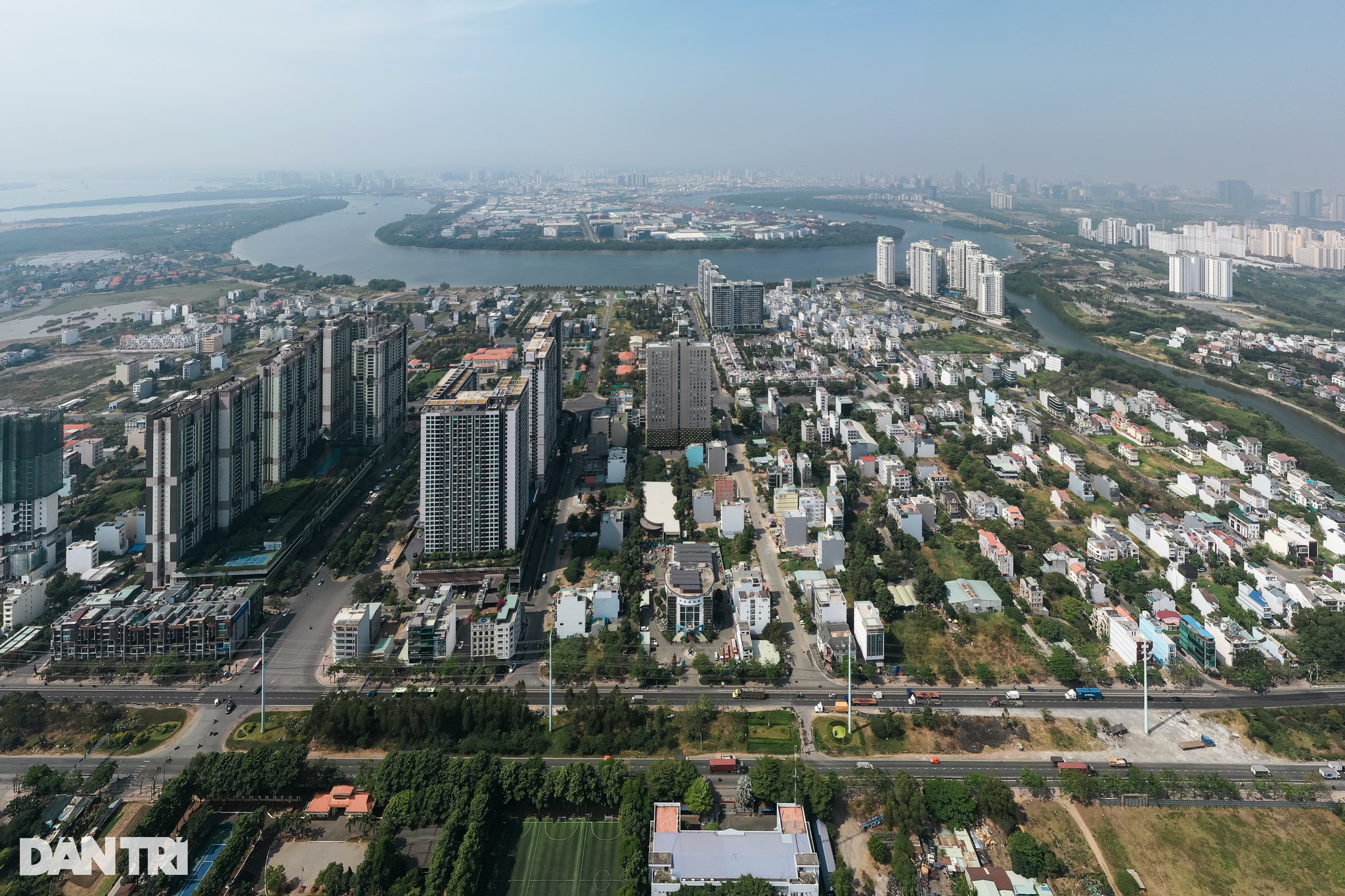 Hiện trạng dự án mở rộng đường Đồng Văn Cống thi công hơn 2 năm chưa xong - 10 Hiện trạng dự án mở rộng đường Đồng Văn Cống thi công hơn 2 năm chưa xong - 10