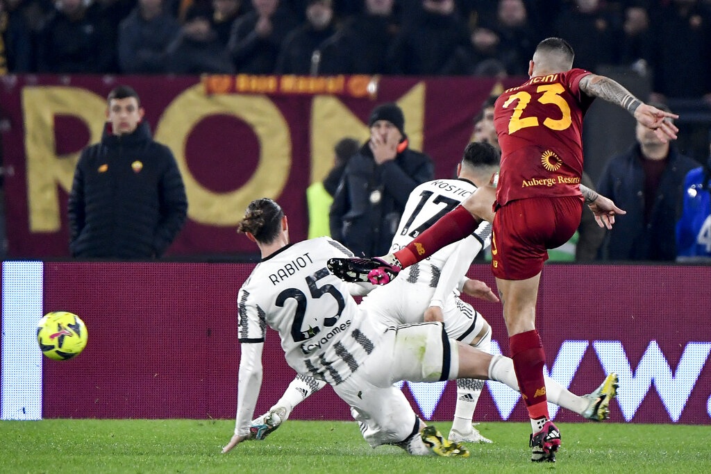 AS Roma đánh bại Juventus trong ngày HLV Mourinho tái xuất - 3