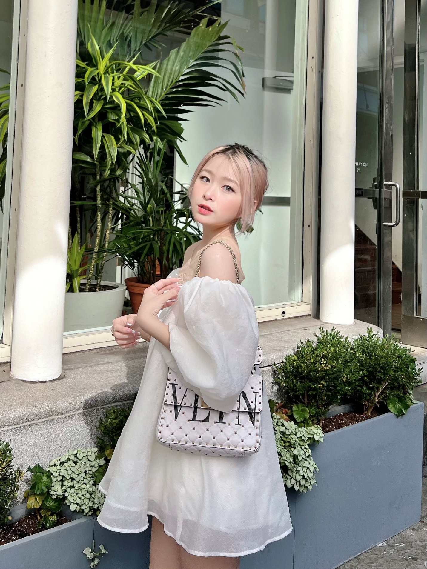 View - Tiểu thư con nhà giàu Việt Nam chi hơn 400 triệu/tháng khi du học Mỹ | Báo Dân trí