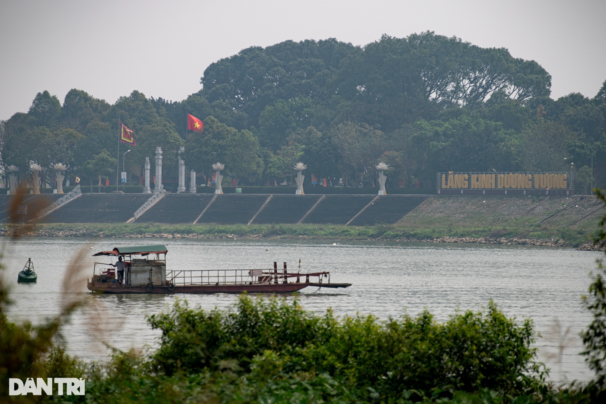 Lộ diện dáng rồng cuộn cầu vòm thép cao nhất Việt Nam trên sông Đuống - 5