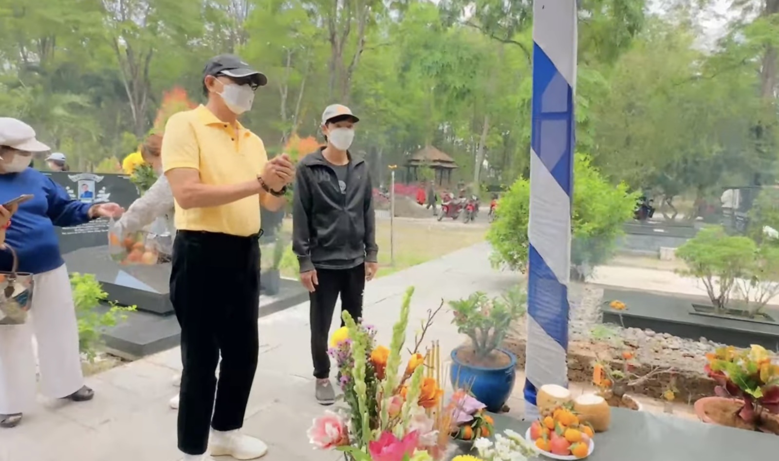 Vụ mộ của Thanh Kim Huệ bị giẫm đạp, NSND Thanh Điền: Tôi đã tự sửa chữa - 1