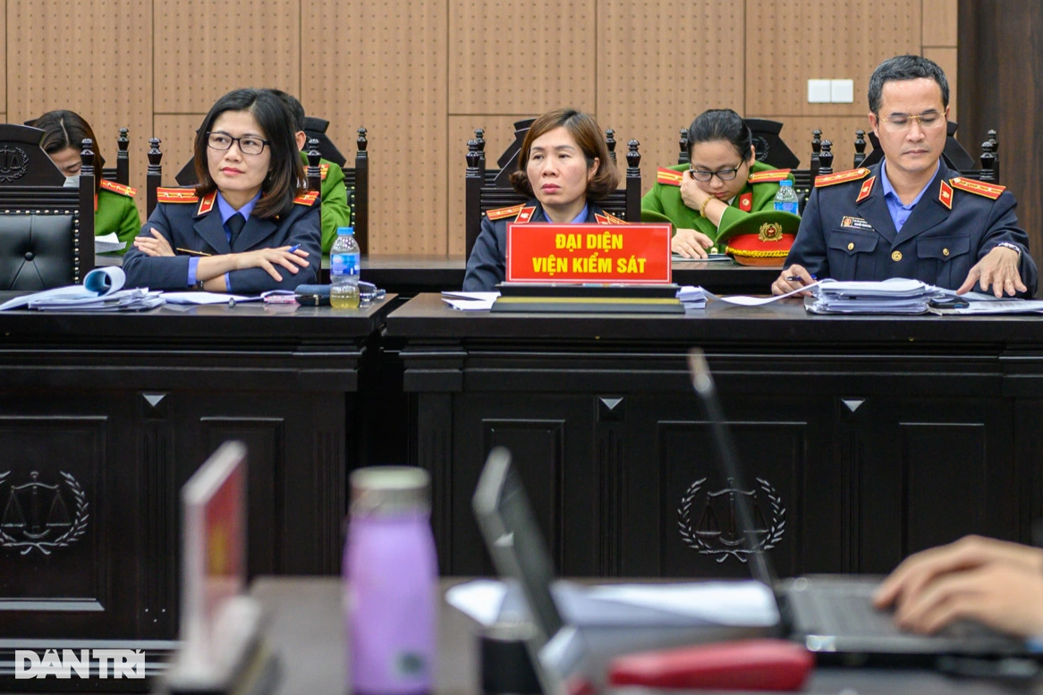 Xét xử siêu lừa: Các ngân hàng phản đối quan điểm không yên tâm gửi tiền - 1 Xét xử siêu lừa: Các ngân hàng phản đối quan điểm không yên tâm gửi tiền - 1