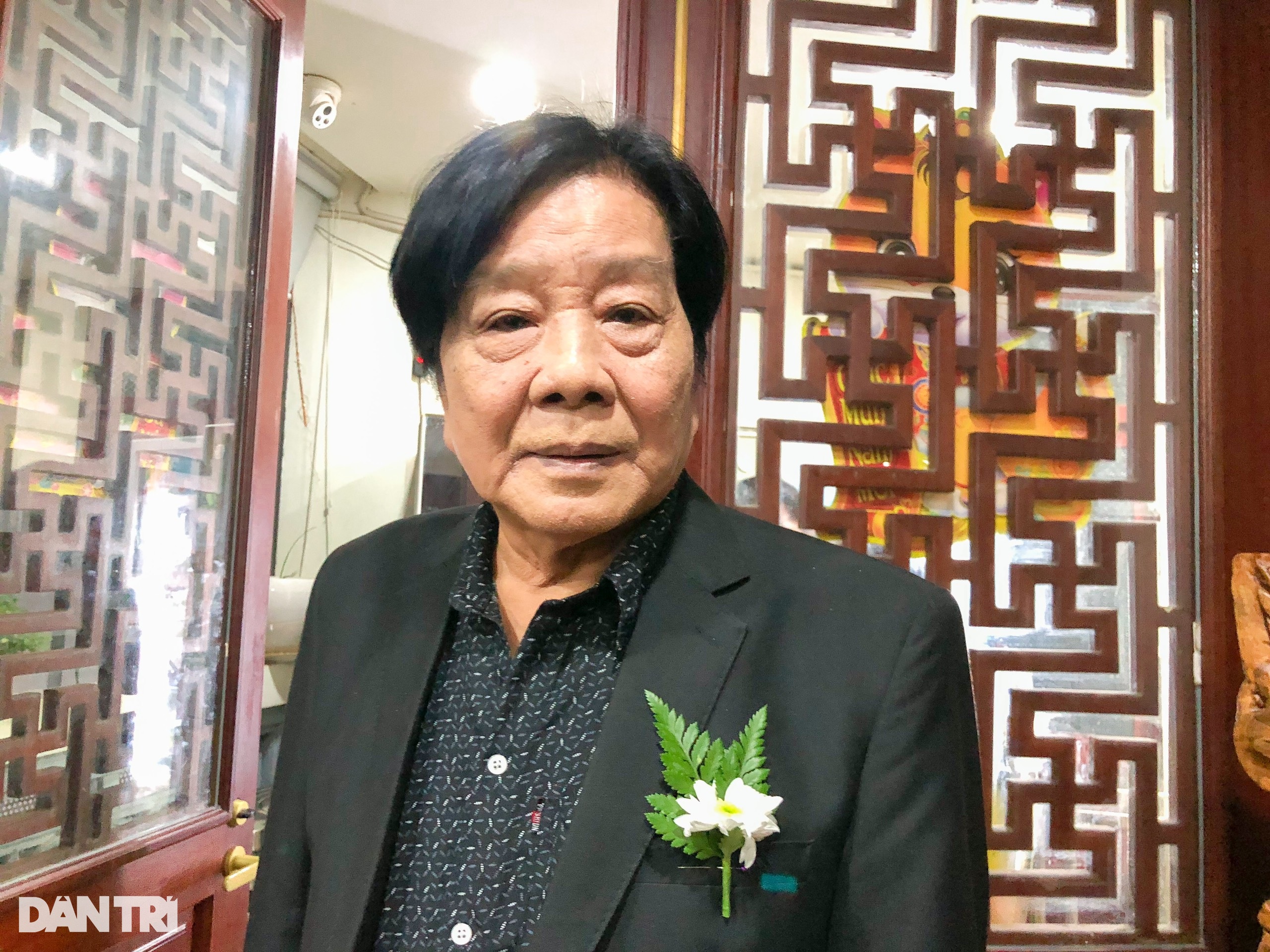 Ngọc Huyền túc trực sáng tối tại lễ tưởng niệm Diệp Lang, sức khỏe ra sao? - 6 Ngọc Huyền túc trực sáng tối tại lễ tưởng niệm Diệp Lang, sức khỏe ra sao? - 6
