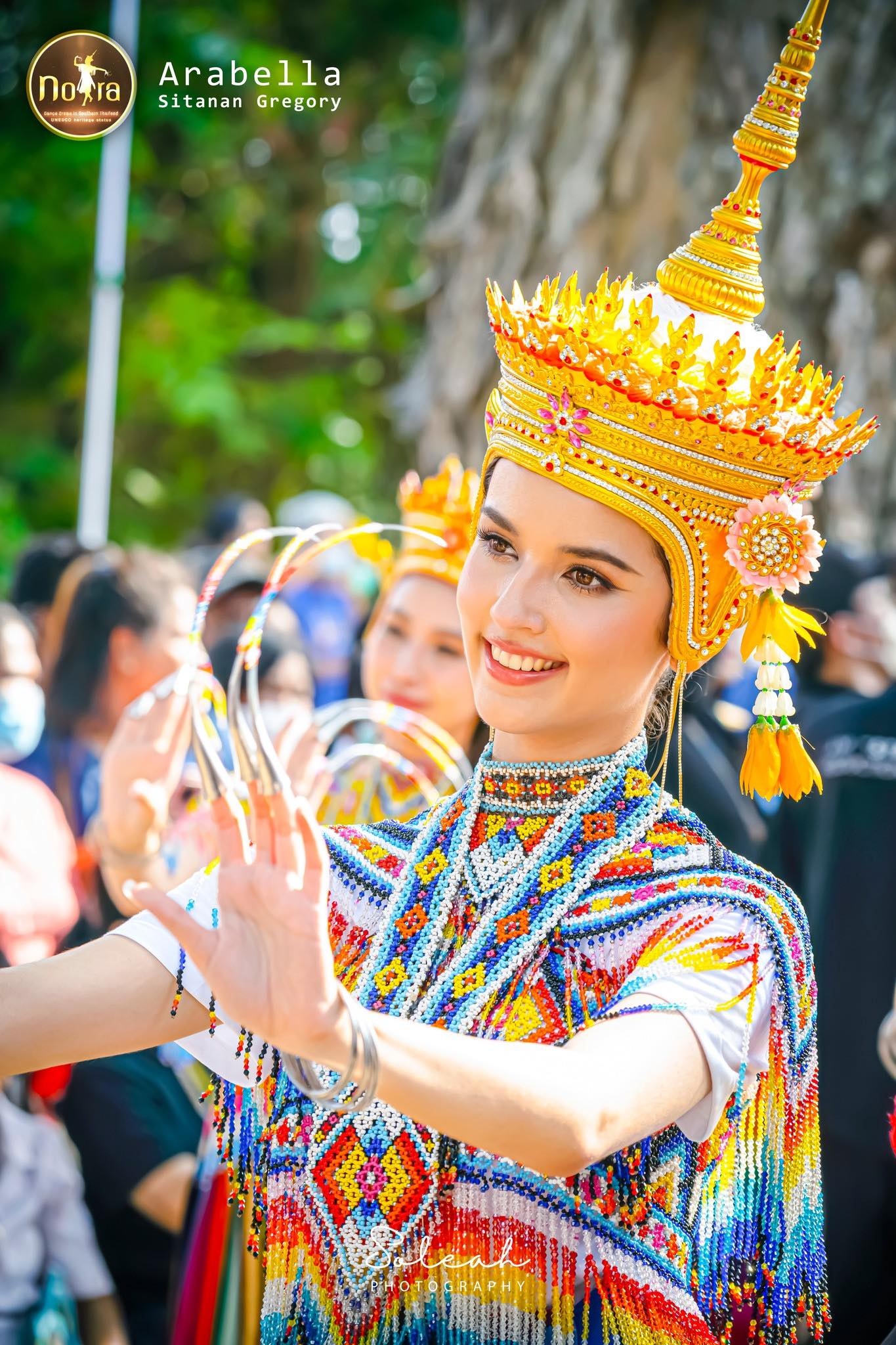 Vẻ đẹp búp bê sống gây thương nhớ của Á hậu Thái Lan gây sốt mạng xã hội - 11