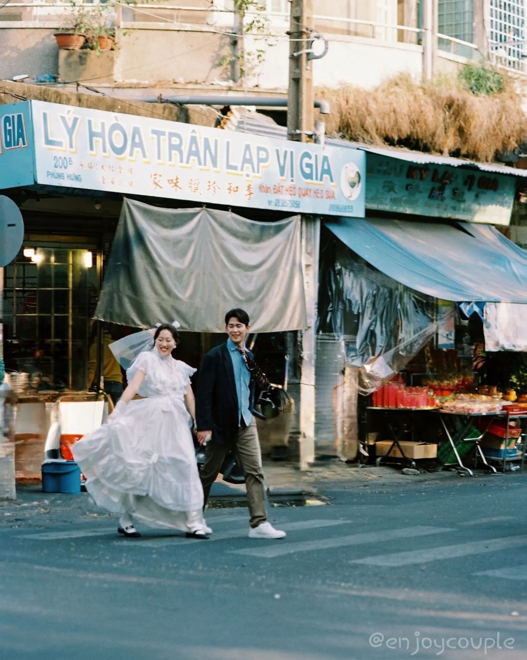 Gặp cô gái Việt gây sốt vì chụp ảnh cưới cho cặp sao Hàn đình đám ở TPHCM - 3