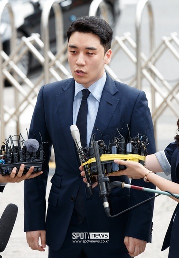Nghệ sĩ Hàn Quốc mất hàng triệu USD, chịu sự ghẻ lạnh khi bị phong sát - 3