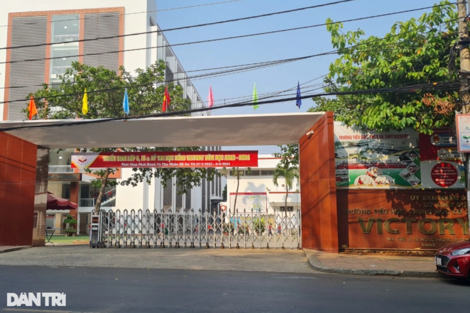 Cho thôi việc thầy giáo đánh học sinh không chịu ngủ trưa - 1