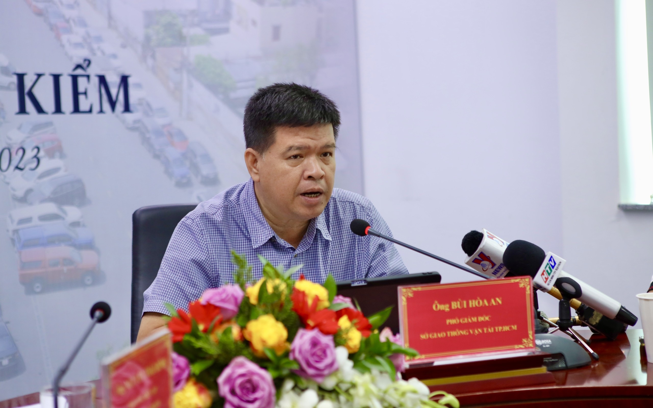 Cục Đăng kiểm Việt Nam: Không thể giải quyết ngay việc ách tắc - 2