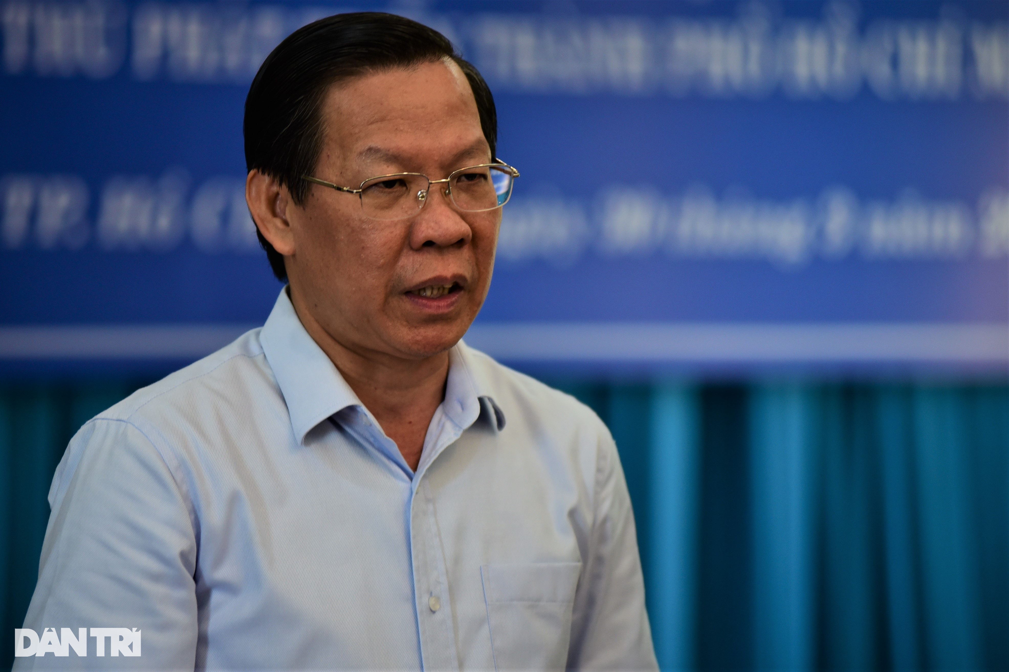 Chủ tịch TPHCM nói gì về đề xuất lắp mái che đường Lê Lợi? - 1