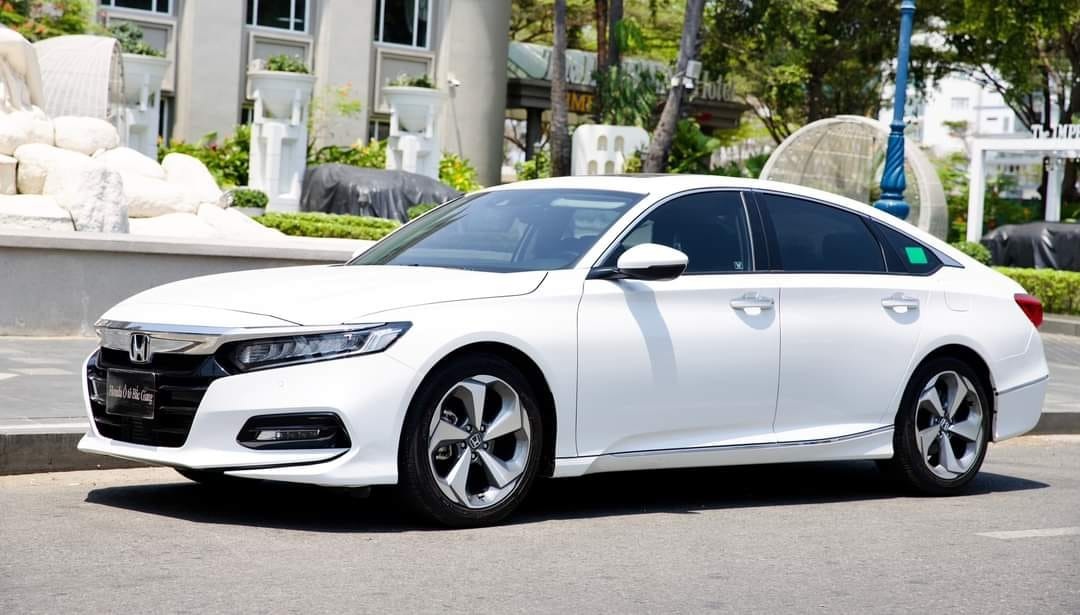 Honda Accord đang được giảm giá tới 150 triệu đồng, liệu có thoát ế? - 1 Honda Accord đang được giảm giá tới 150 triệu đồng, liệu có thoát ế? - 1