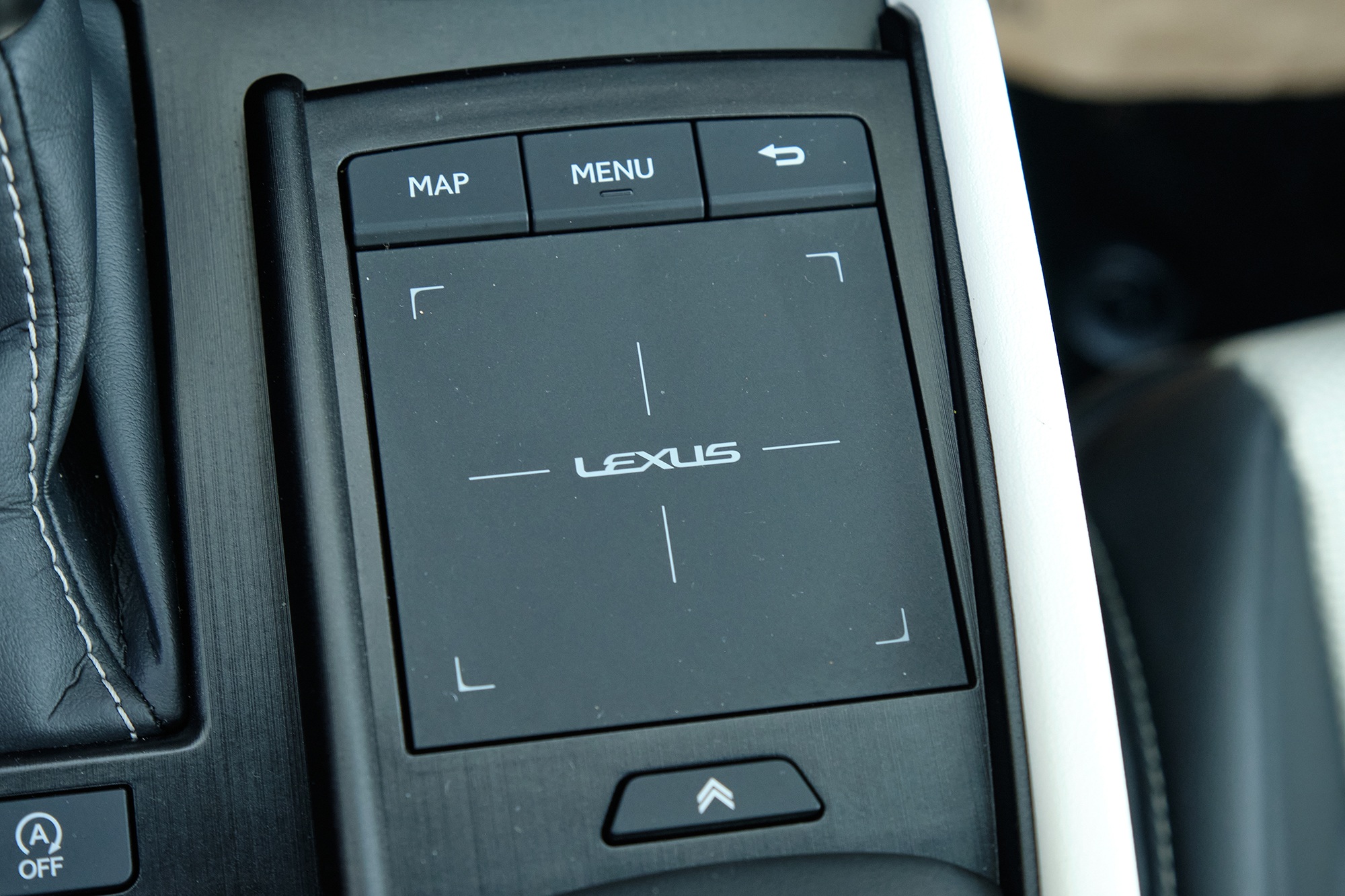 Trải nghiệm Lexus ES 250 F Sport: Lái hay hơn nhưng vẫn thiếu chút để đã - 20