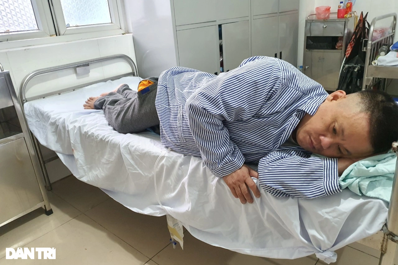 Gallery - Cú trượt chân xuống khe núi và ước nguyện xót xa của người đàn ông | Báo Dân trí