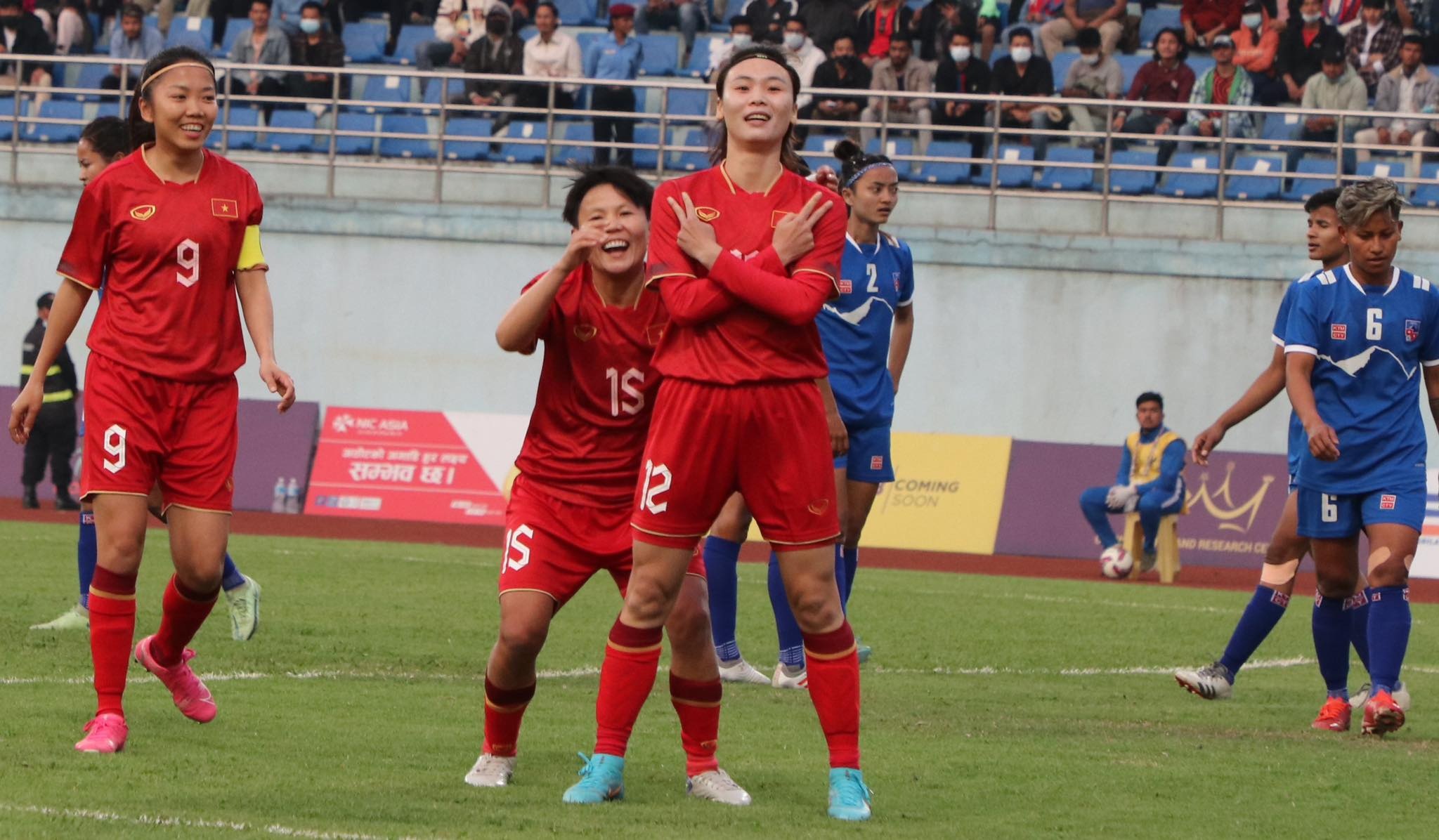 Đại thắng 7-1, đội tuyển nữ Việt Nam đi tiếp ở vòng loại Olympic - 1