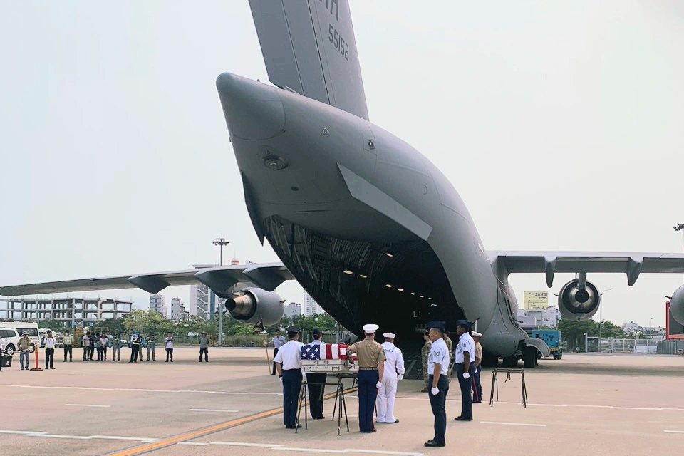 Vietnam hands over remains of US soldiers - 2 Việt Nam bàn giao hài cốt quân nhân Mỹ - 2