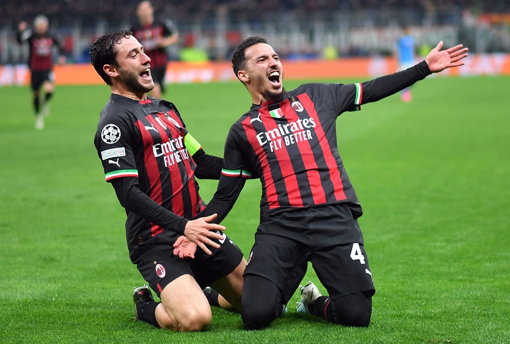 Đánh bại 10 người của Napoli, AC Milan có lợi thế ở Champions League - 3