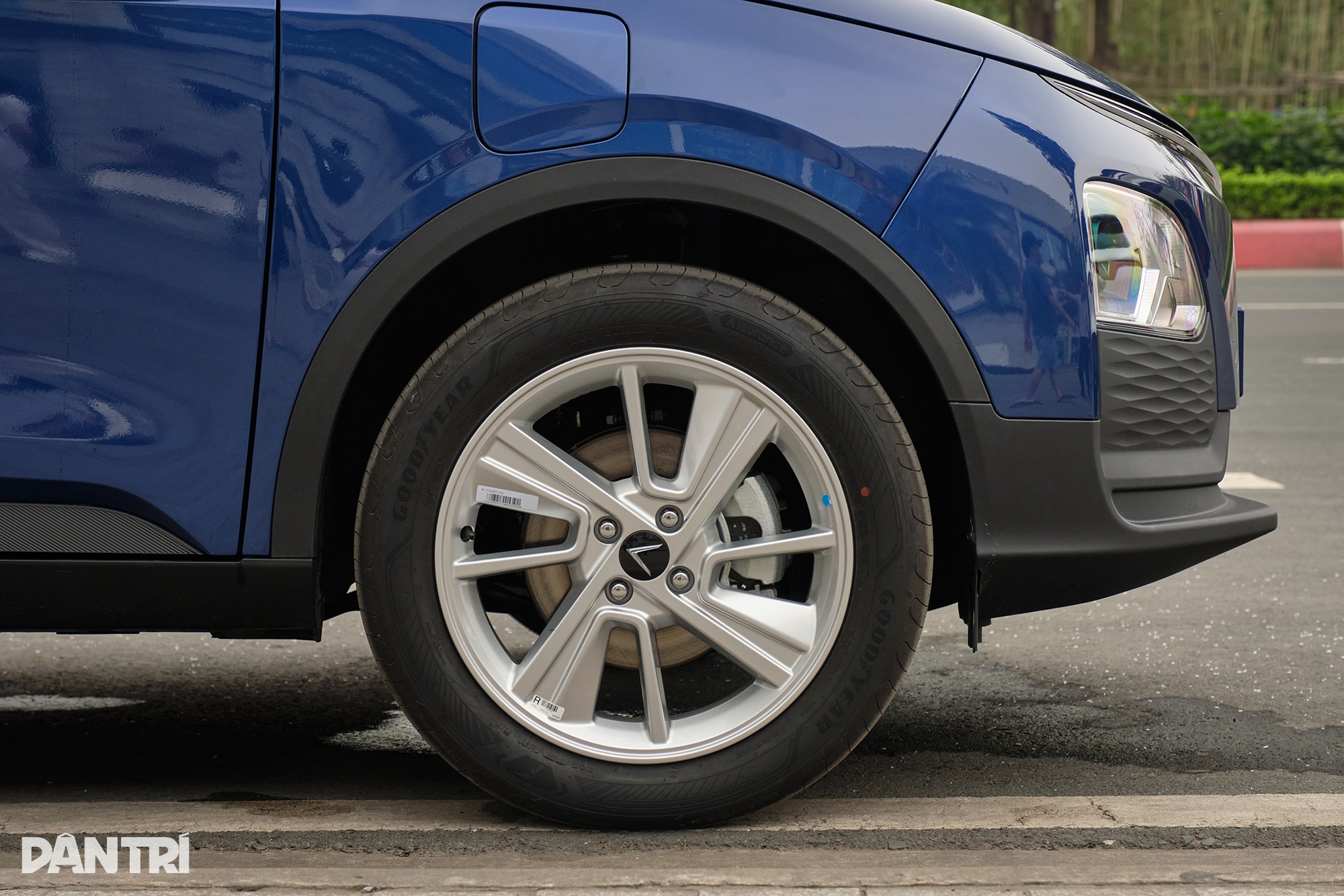 View - Chi tiết VinFast VF 5 Plus, có yếu tố gì để trở thành xe điện "quốc dân"? | Báo Dân trí