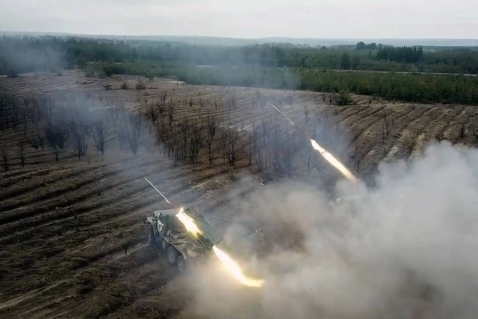 Nga phóng tên lửa, tập kích căn cứ quân sự Ukraine trong đêm