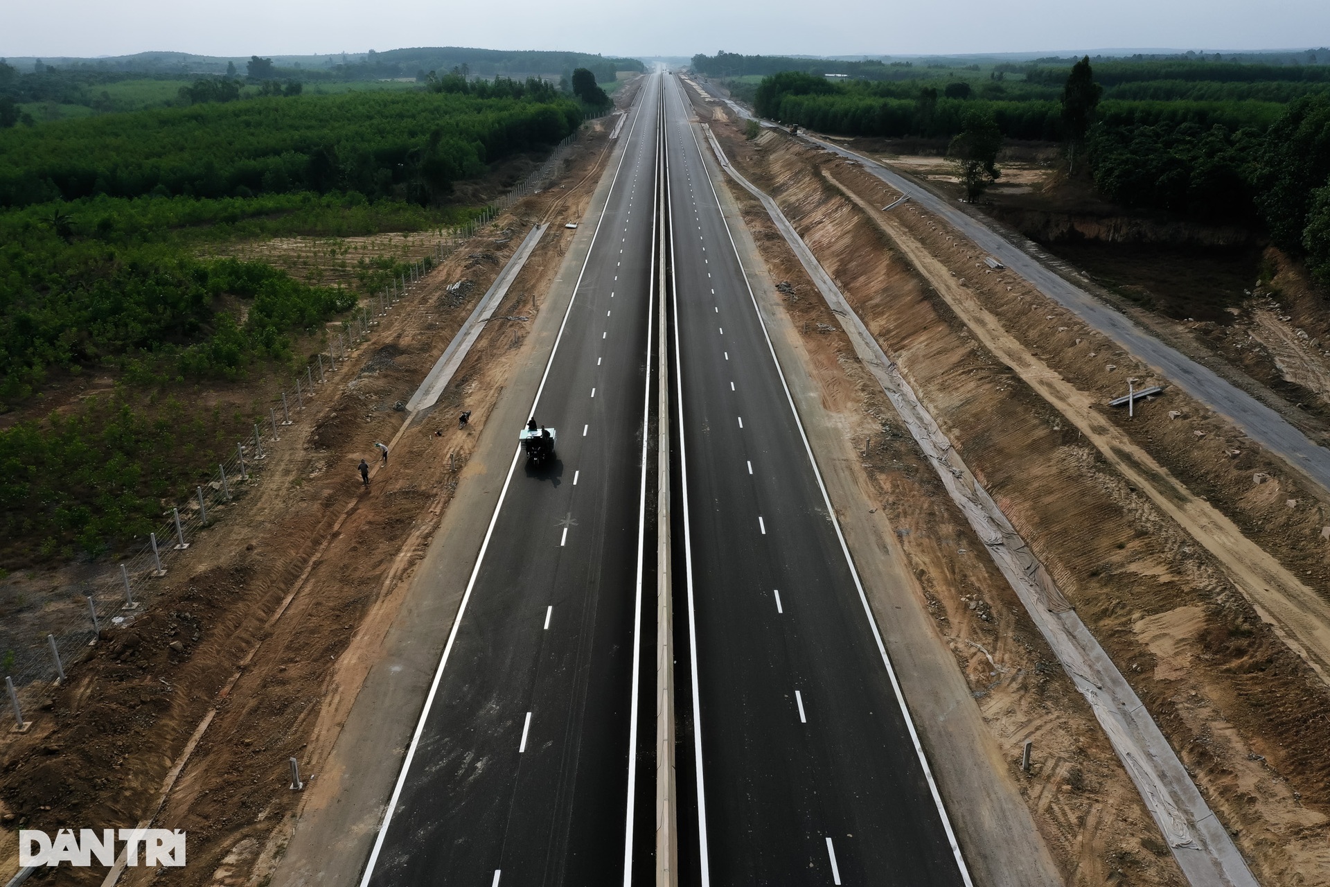 Bộ GTVT yêu cầu hoàn thành cao tốc Vĩnh Hảo - Phan Thiết đúng ngày 19/5 - 1