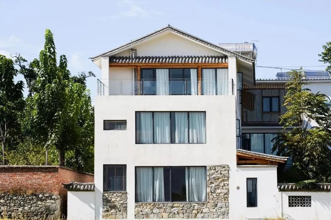 View - 4 anh em ở Trung Quốc góp tiền, xây nhà 3 tầng báo hiếu cha mẹ | Báo Dân trí