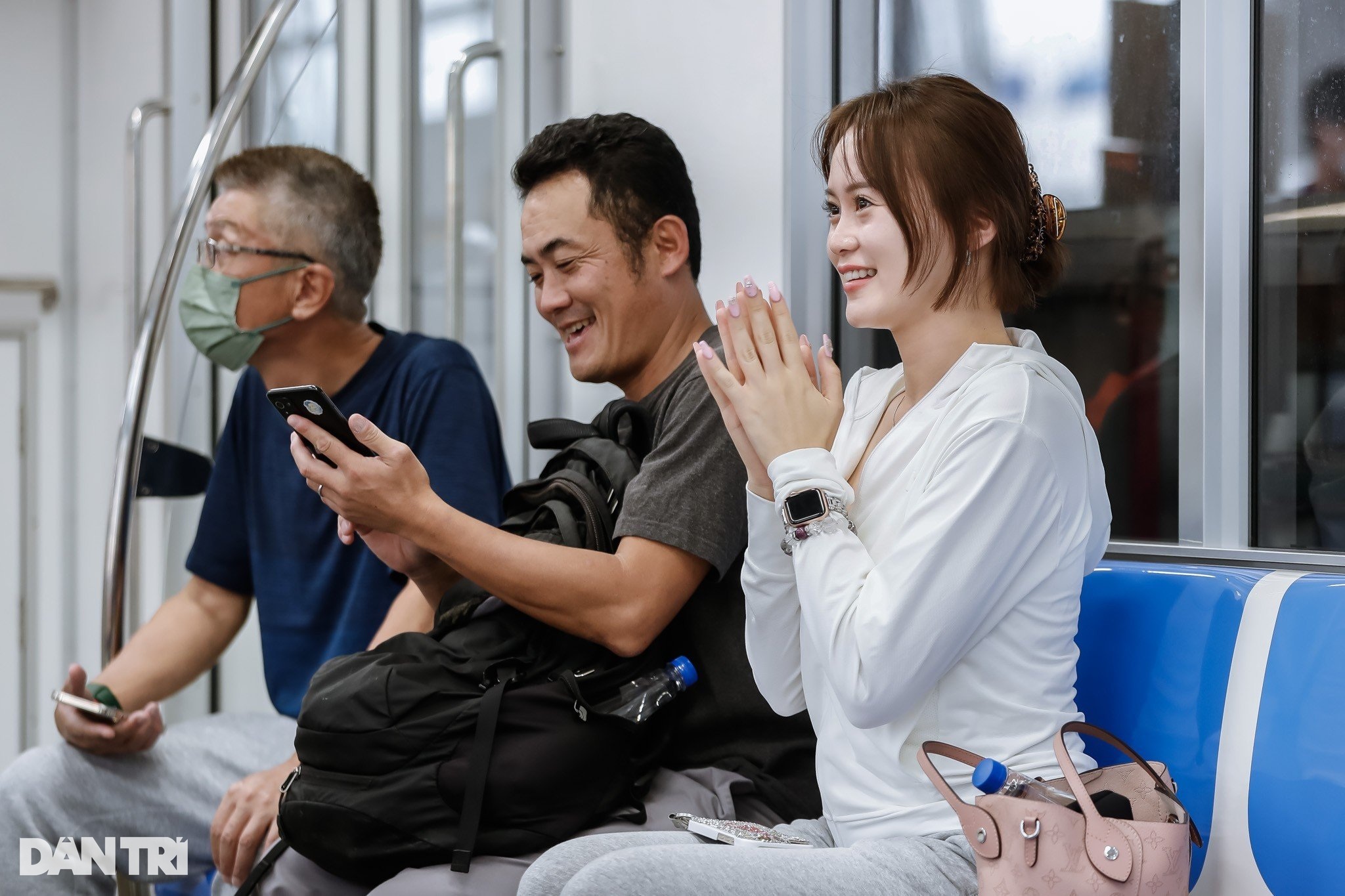 Tàu metro số 1 chạy thử hơn 12km qua nhiều nhà ga trên cao ở TPHCM - 9 Tàu metro số 1 chạy thử hơn 12km qua nhiều nhà ga trên cao ở TPHCM - 9
