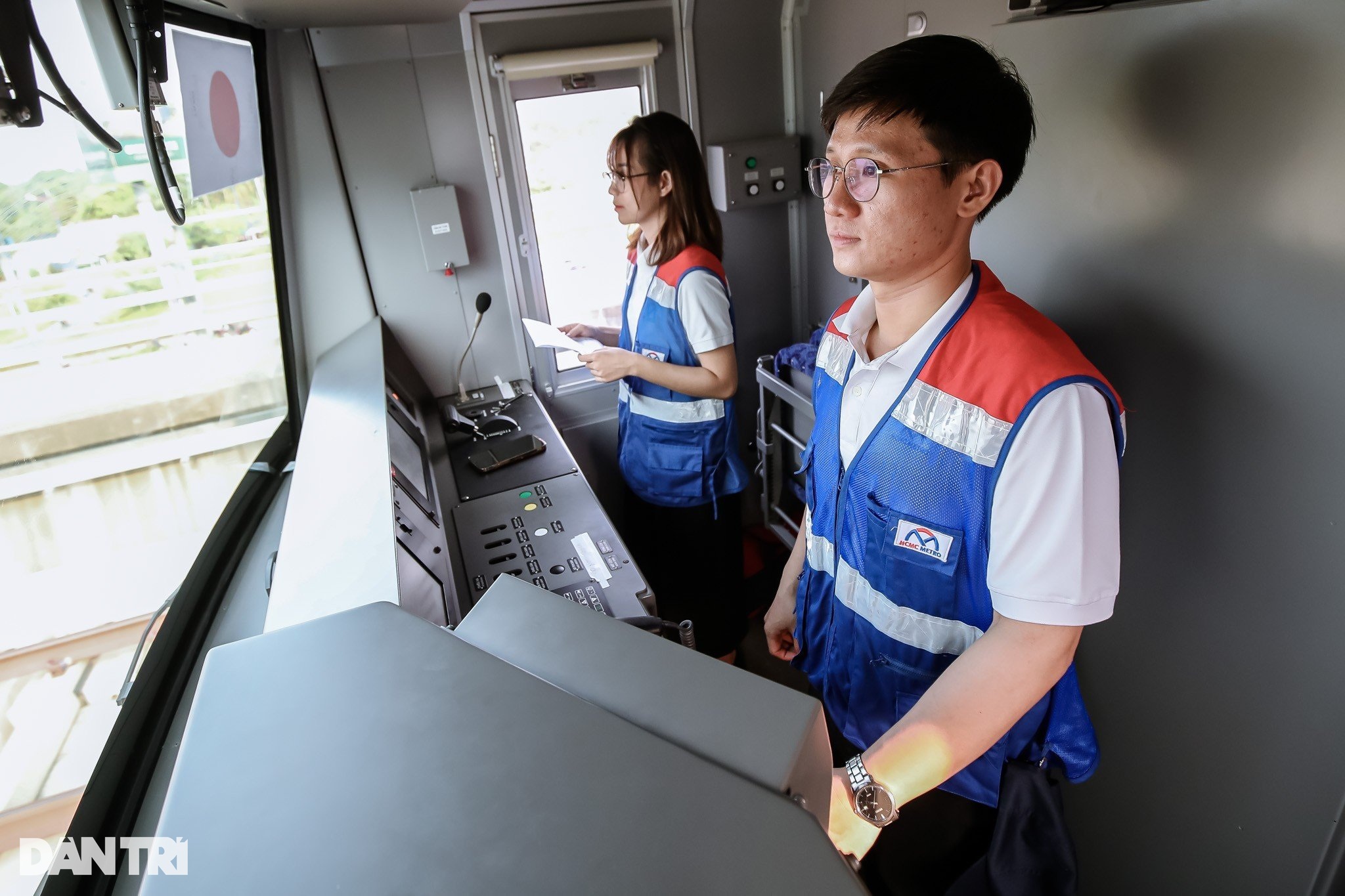 Tàu metro số 1 chạy thử hơn 12km qua nhiều nhà ga trên cao ở TPHCM - 5 Tàu metro số 1 chạy thử hơn 12km qua nhiều nhà ga trên cao ở TPHCM - 5