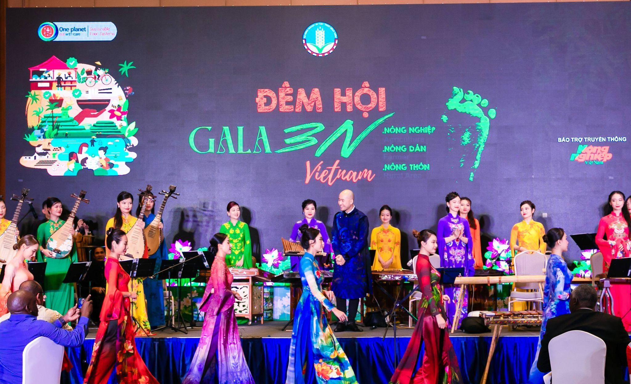 Quảng bá văn hóa Việt qua áo dài chào mừng Hội nghị toàn cầu về lương thực - 10