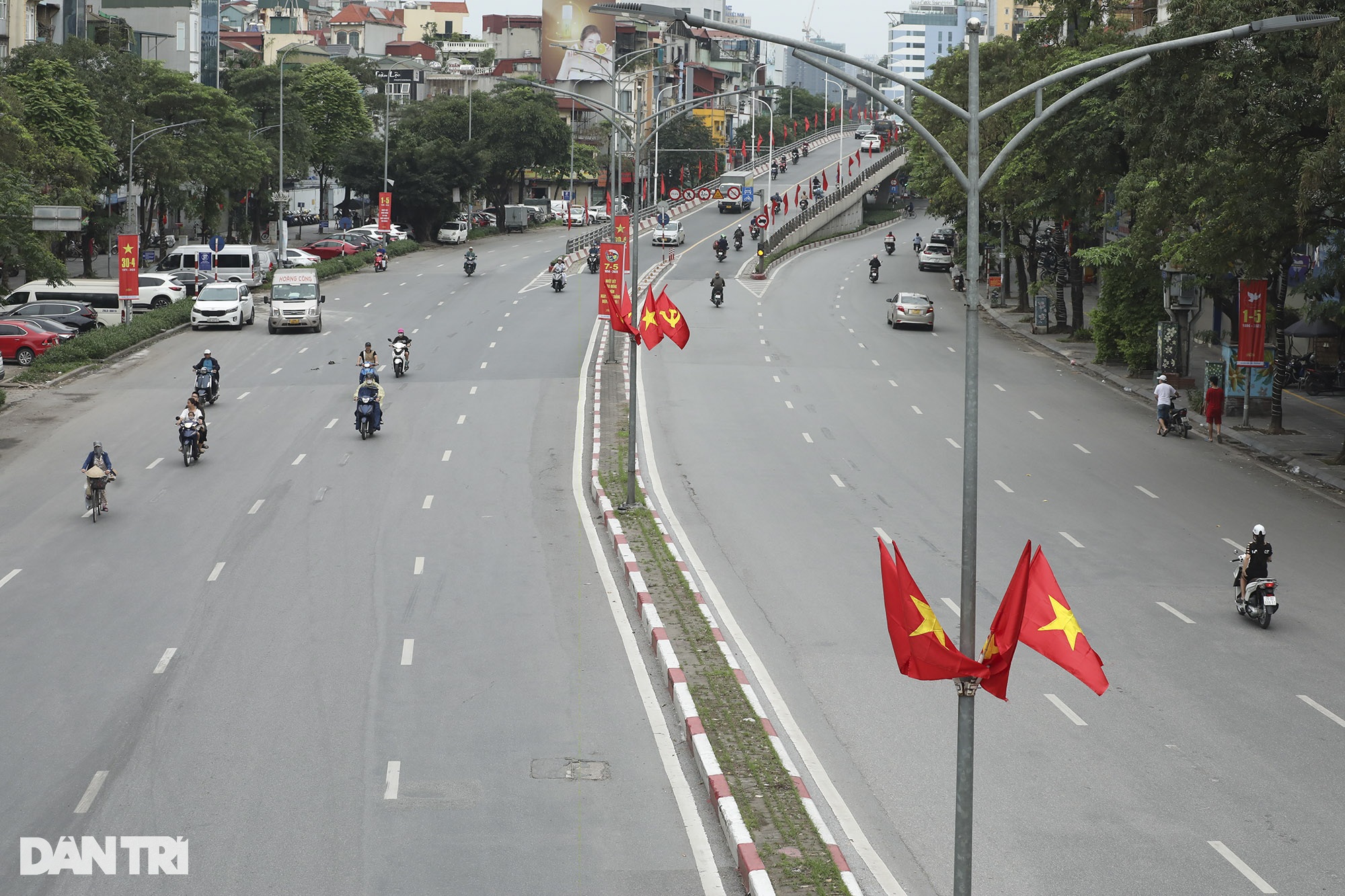 Hà Nội nhịp sống chậm lại trong ngày đầu kỳ nghỉ lễ - 11 Hà Nội nhịp sống chậm lại trong ngày đầu kỳ nghỉ lễ - 11