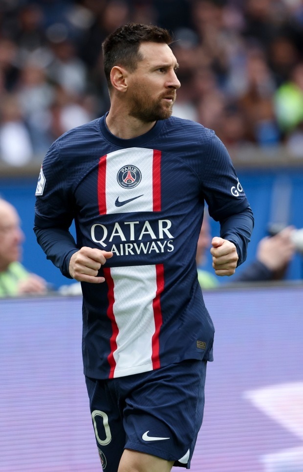 Phẫn nộ vì nhận án phạt nặng, Messi quyết định rời PSG - 1