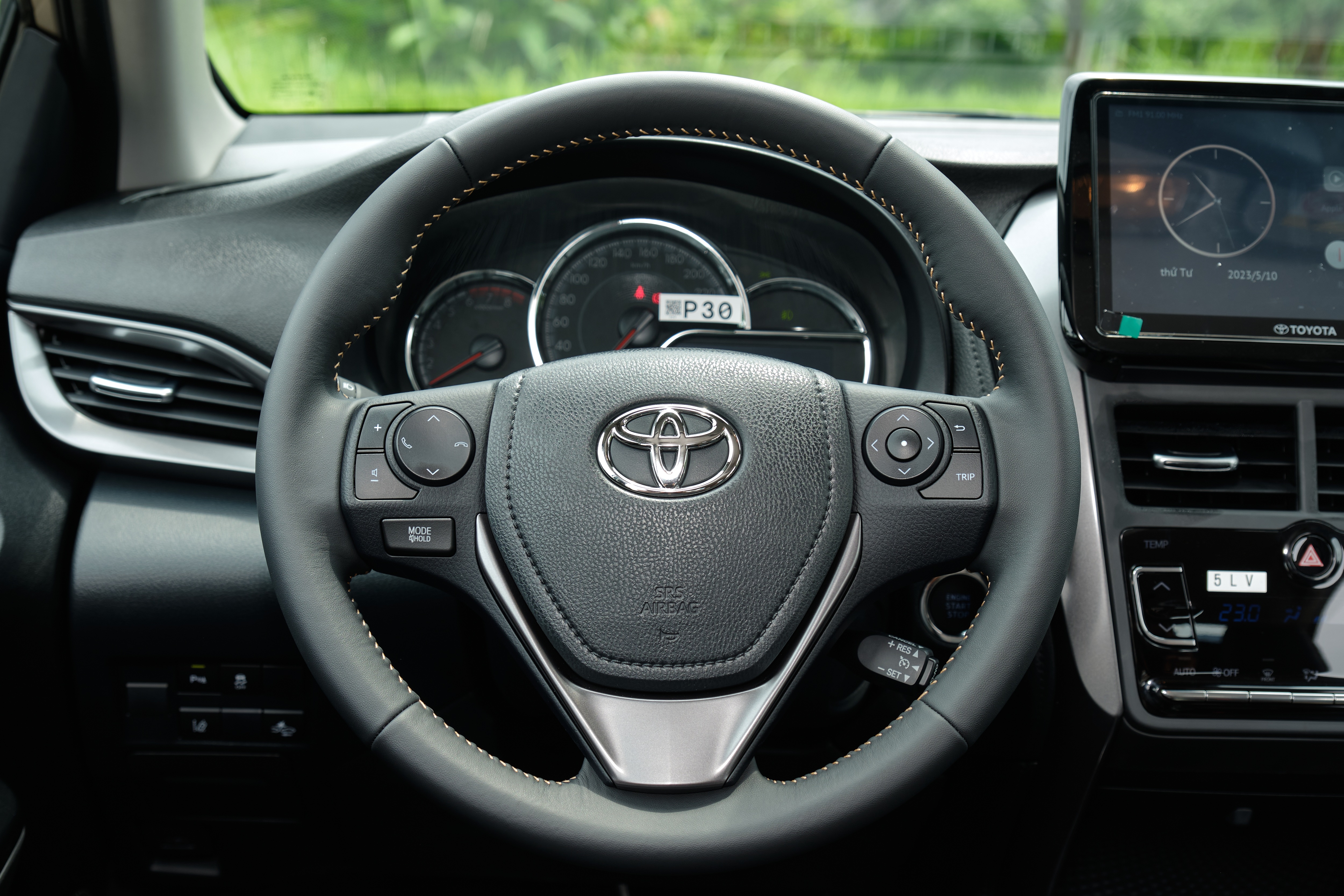 Cận cảnh Toyota Vios 2023: Liệu có đủ sức duy trì ngôi vua doanh số? - 12