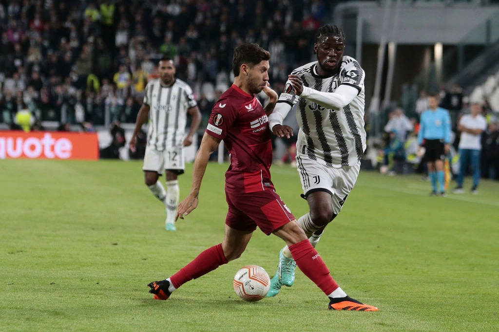 Juventus hòa may mắn Sevilla, AS Roma chiếm lợi thế ở Europa League - 2