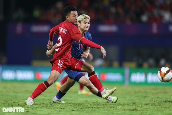 Báo Thái Lan bình luận khi đội nhà hòa U22 Việt Nam và đứng đầu bảng - 1