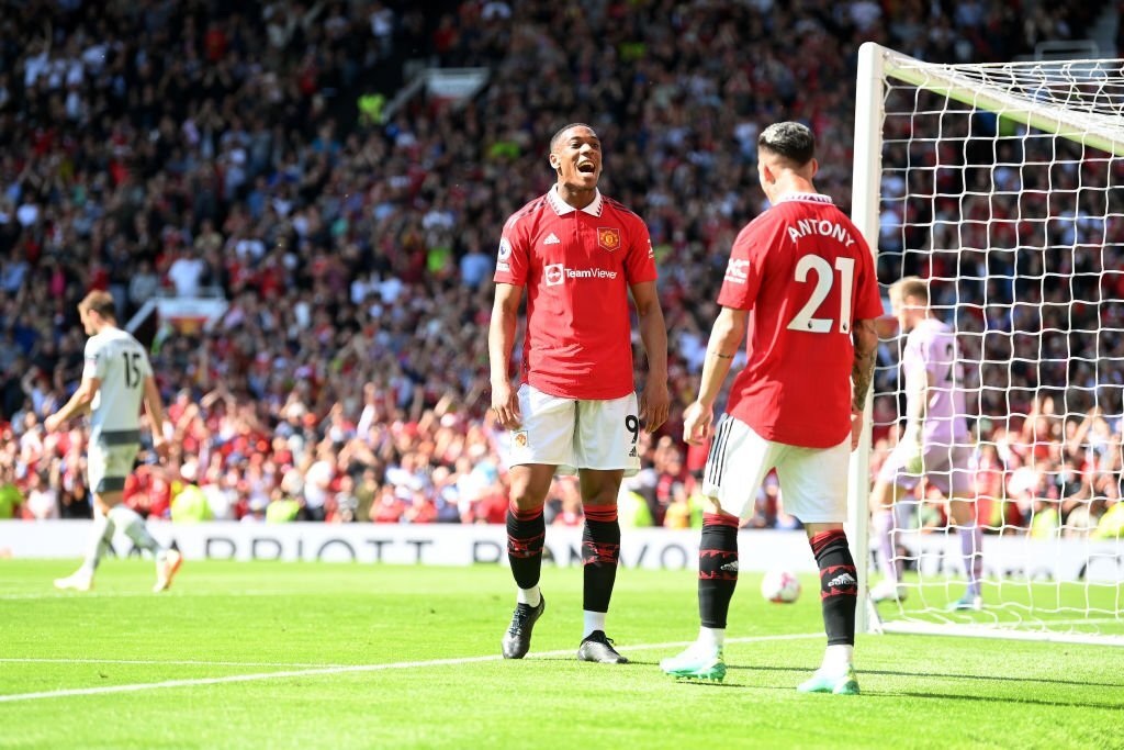 Martial, Garnacho giúp Man Utd vượt qua Wolves - 2