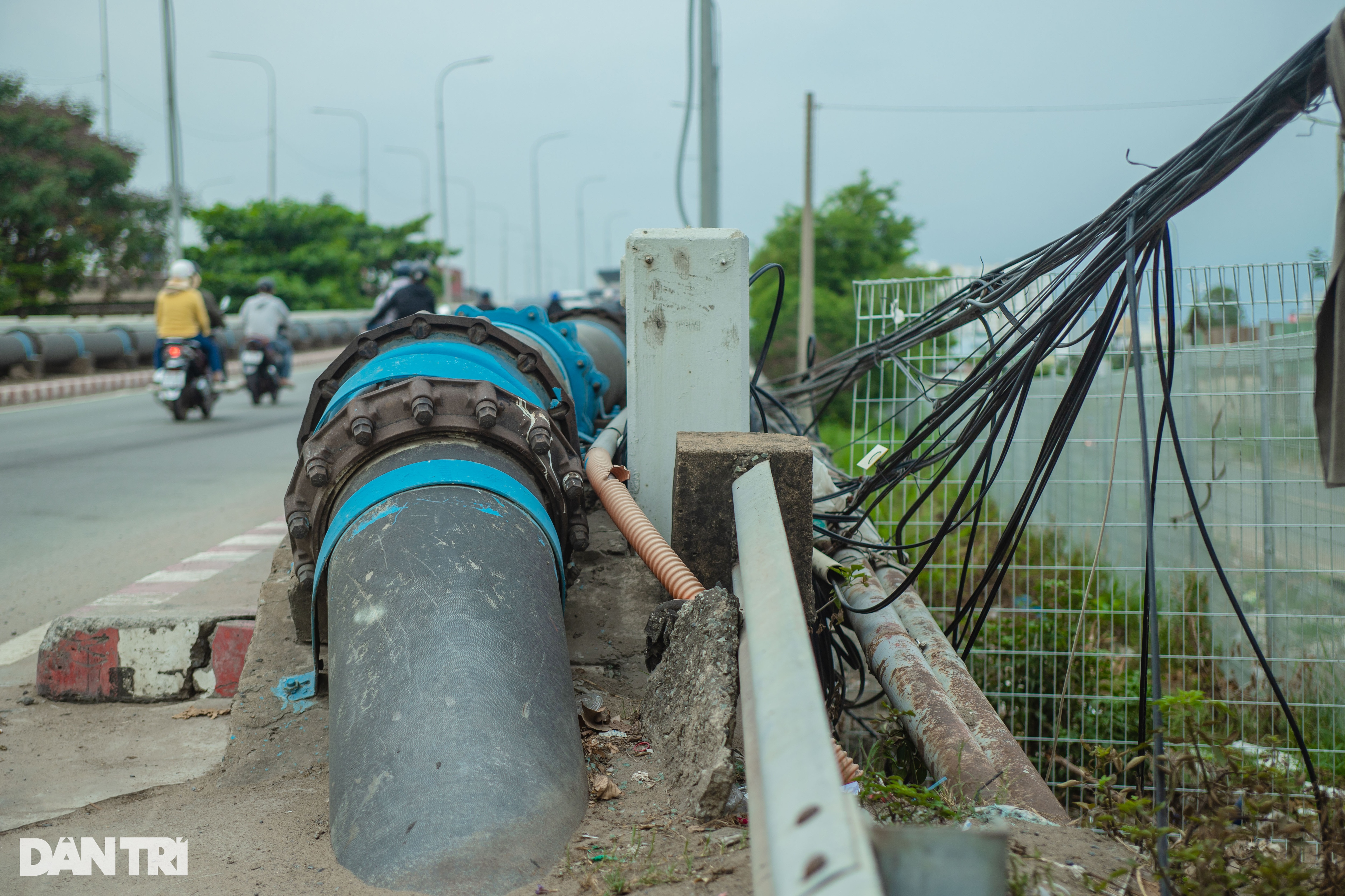 Những cây cầu đen ở TPHCM - 9