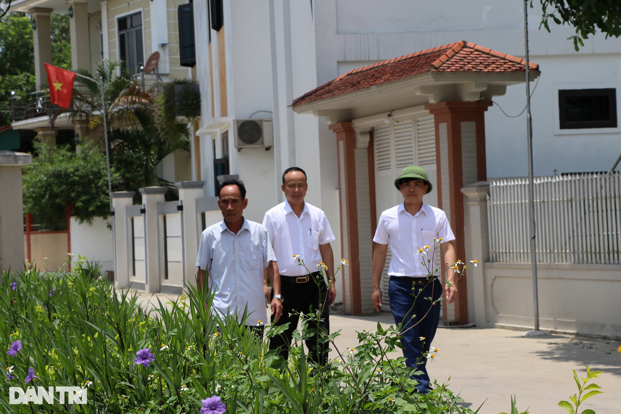 Xây dựng quê hương Chủ tịch Hồ Chí Minh thành miền quê đáng sống - 3 Xây dựng quê hương Chủ tịch Hồ Chí Minh thành miền quê đáng sống - 3