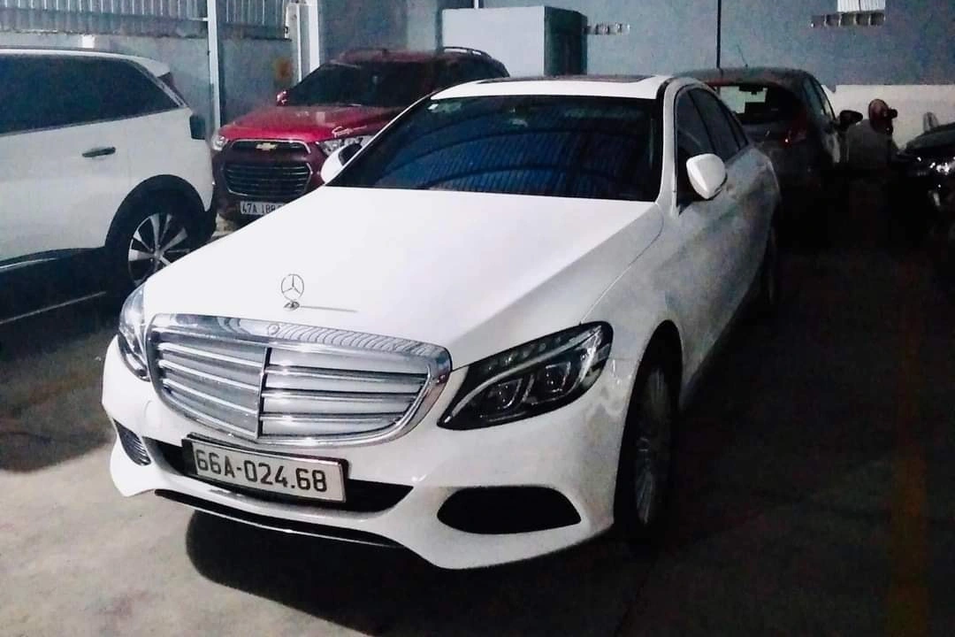 Cục Đăng kiểm lên tiếng vụ xe Mercedes rớt đăng kiểm vì mặt ca-lăng lạ - 1