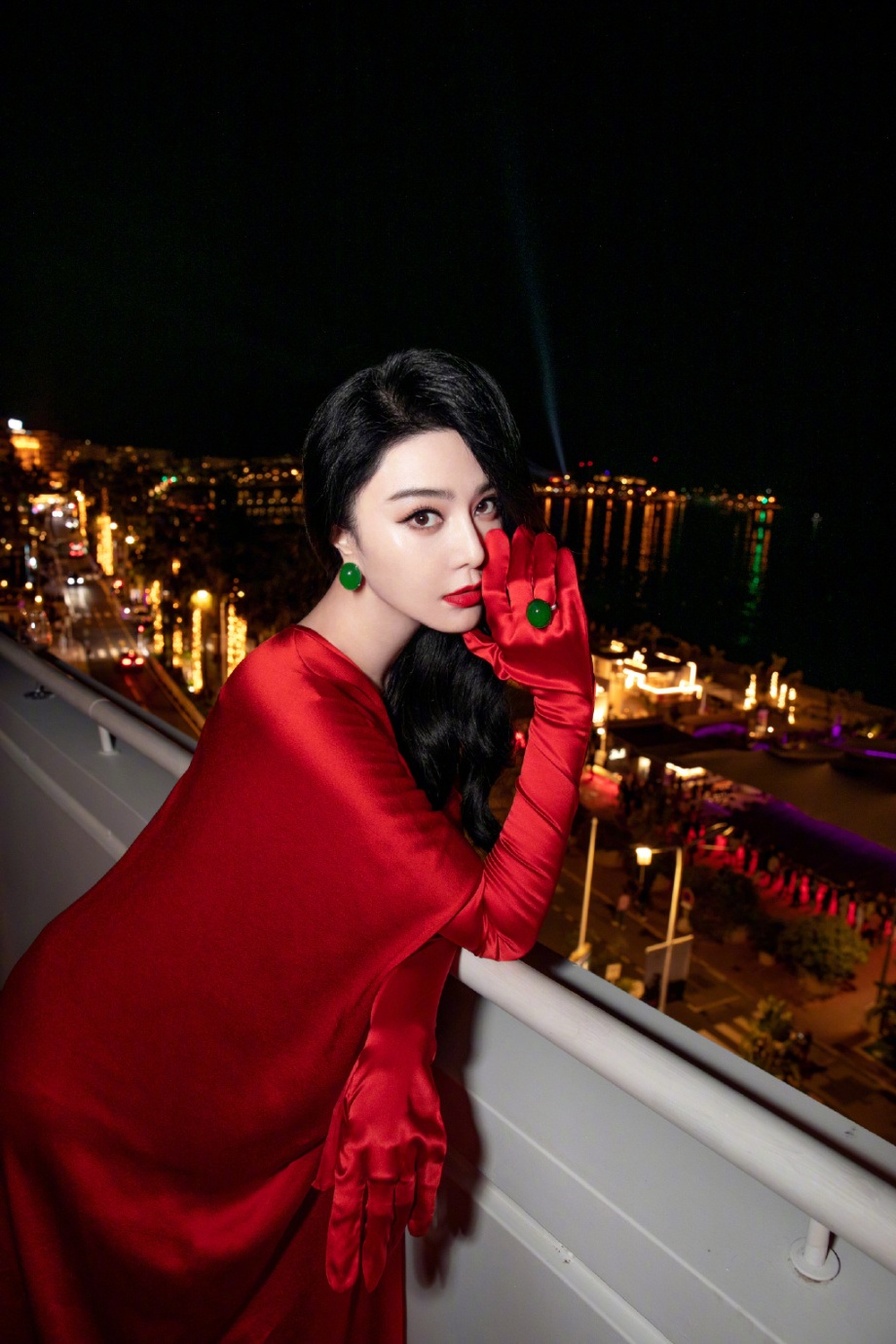 Jennie (BlackPink) và Phạm Băng Băng thống trị thảm đỏ Cannes 2023 - 15