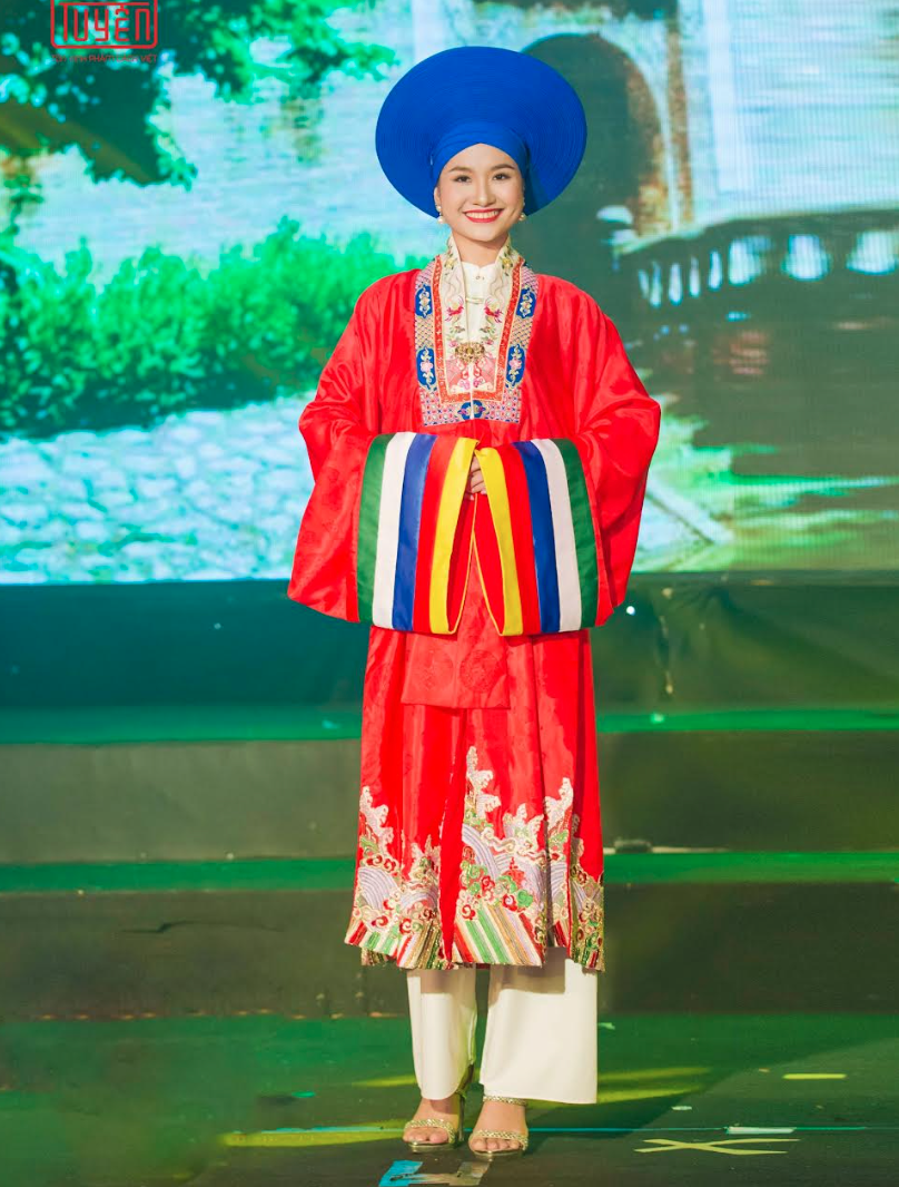 Hoa hậu Thanh Hà, người mẫu Quốc Bảo quảng bá Việt Nam - 2