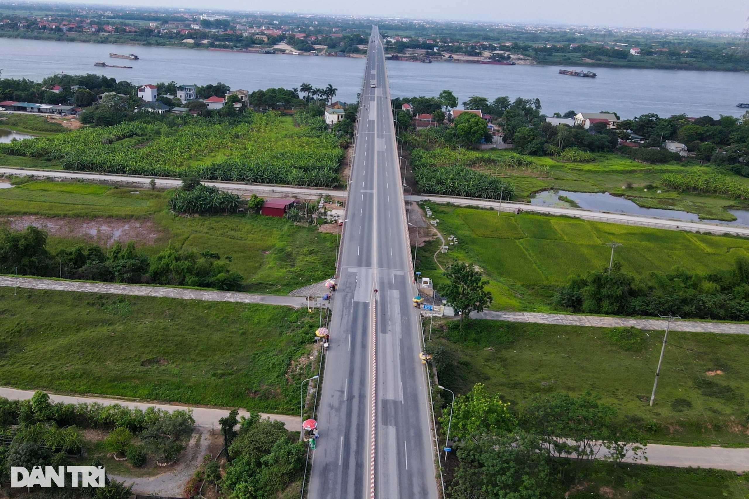 Cây cầu vượt sông dài nhất Việt Nam sau 9 năm sử dụng giờ ra sao? - 5