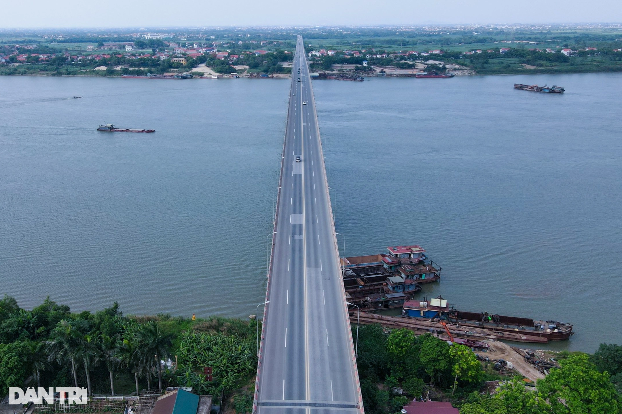 Cây cầu vượt sông dài nhất Việt Nam sau 9 năm sử dụng giờ ra sao? - 1