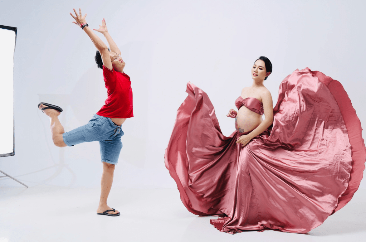 Á hoàng yoga Việt mang thai tháng thứ 8 vẫn tập yoga 30 phút mỗi ngày